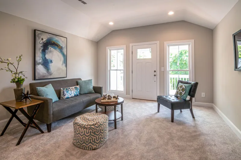 How to Pack Up Your Personal Life Without Making Your Home Feel Like a Hotel